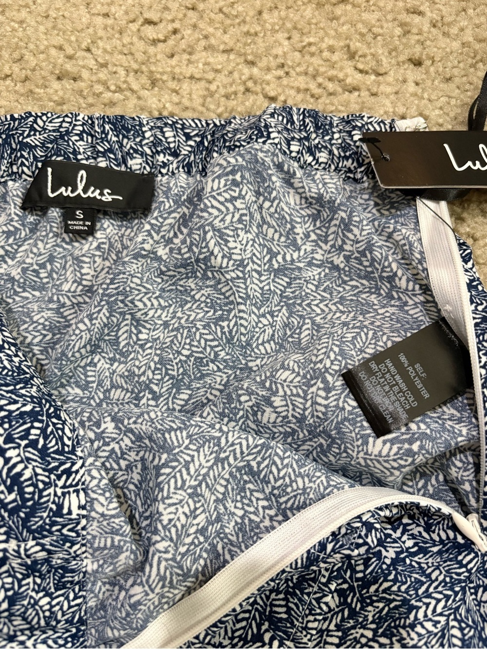 Lulus NWT Tempest Navy Blue Print Wrap Maxi Skirt S - Picture 6 of 6